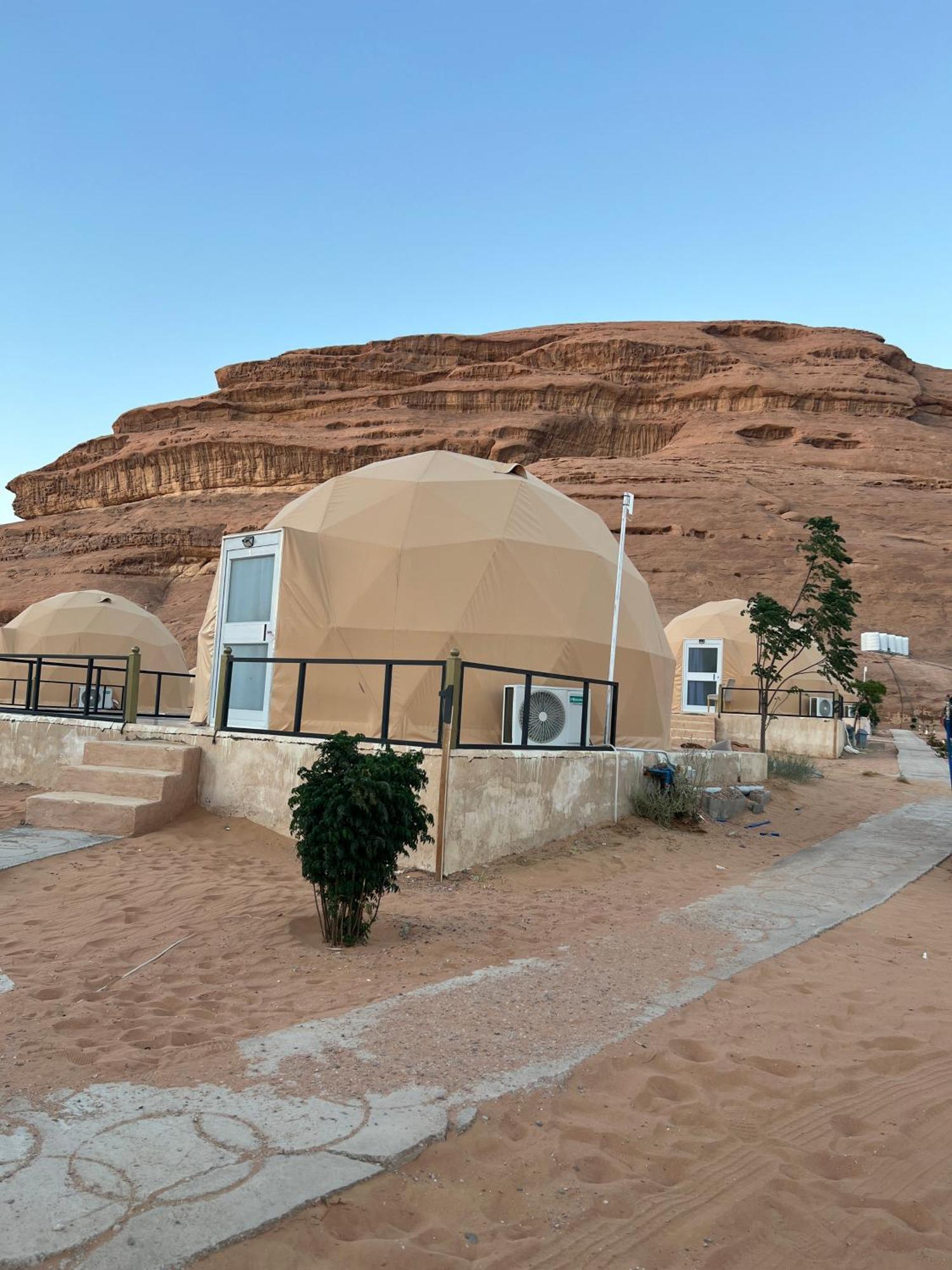 Moon Magic Valley Apartamento Wadi Rum Exterior foto