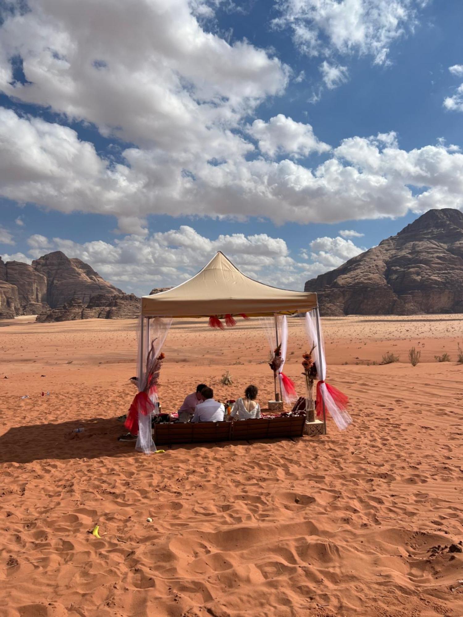 Moon Magic Valley Apartamento Wadi Rum Exterior foto