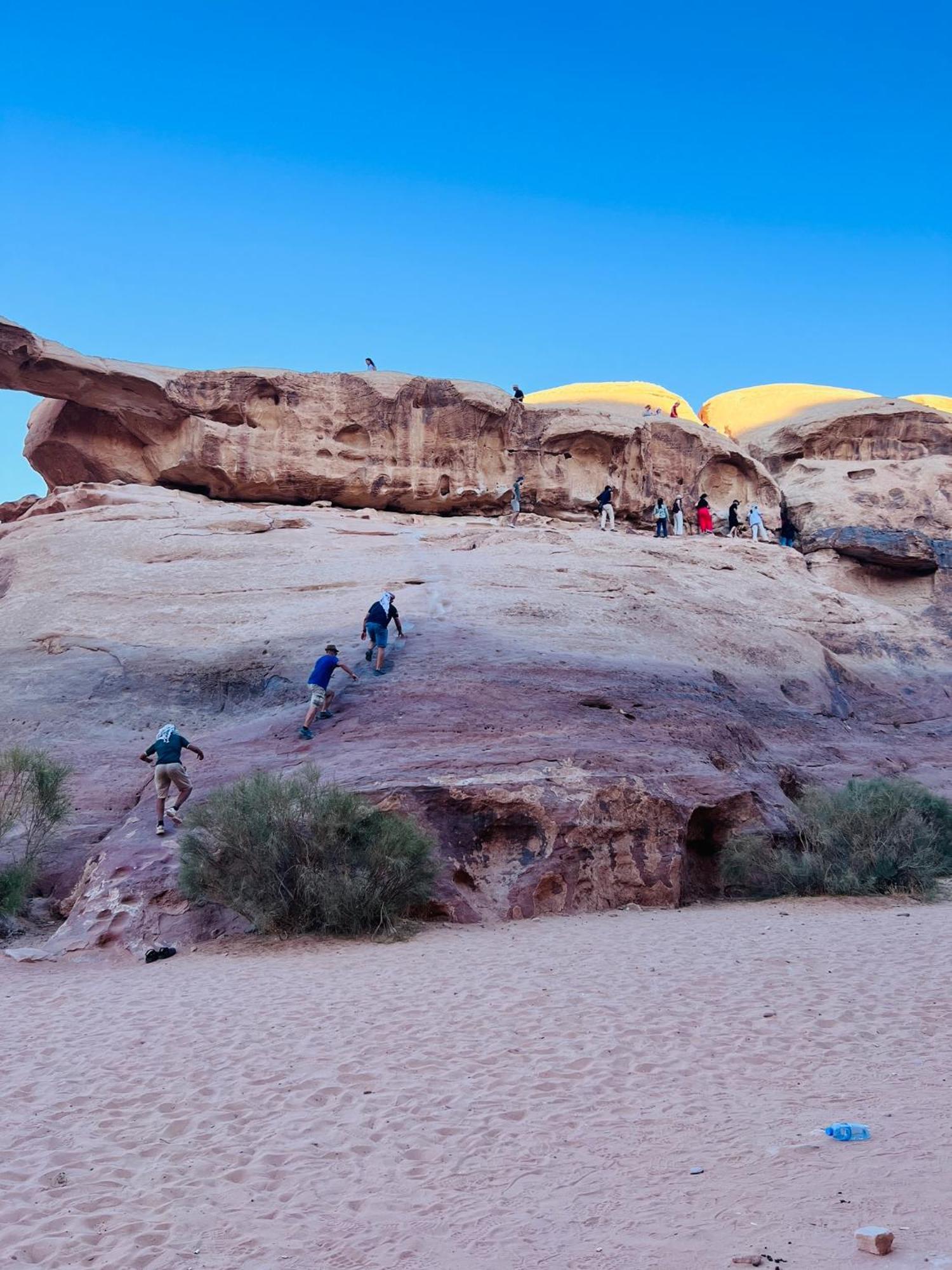 Moon Magic Valley Apartamento Wadi Rum Exterior foto