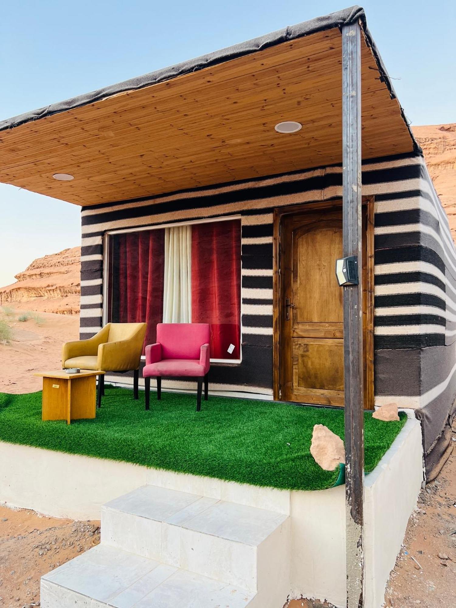 Moon Magic Valley Apartamento Wadi Rum Exterior foto