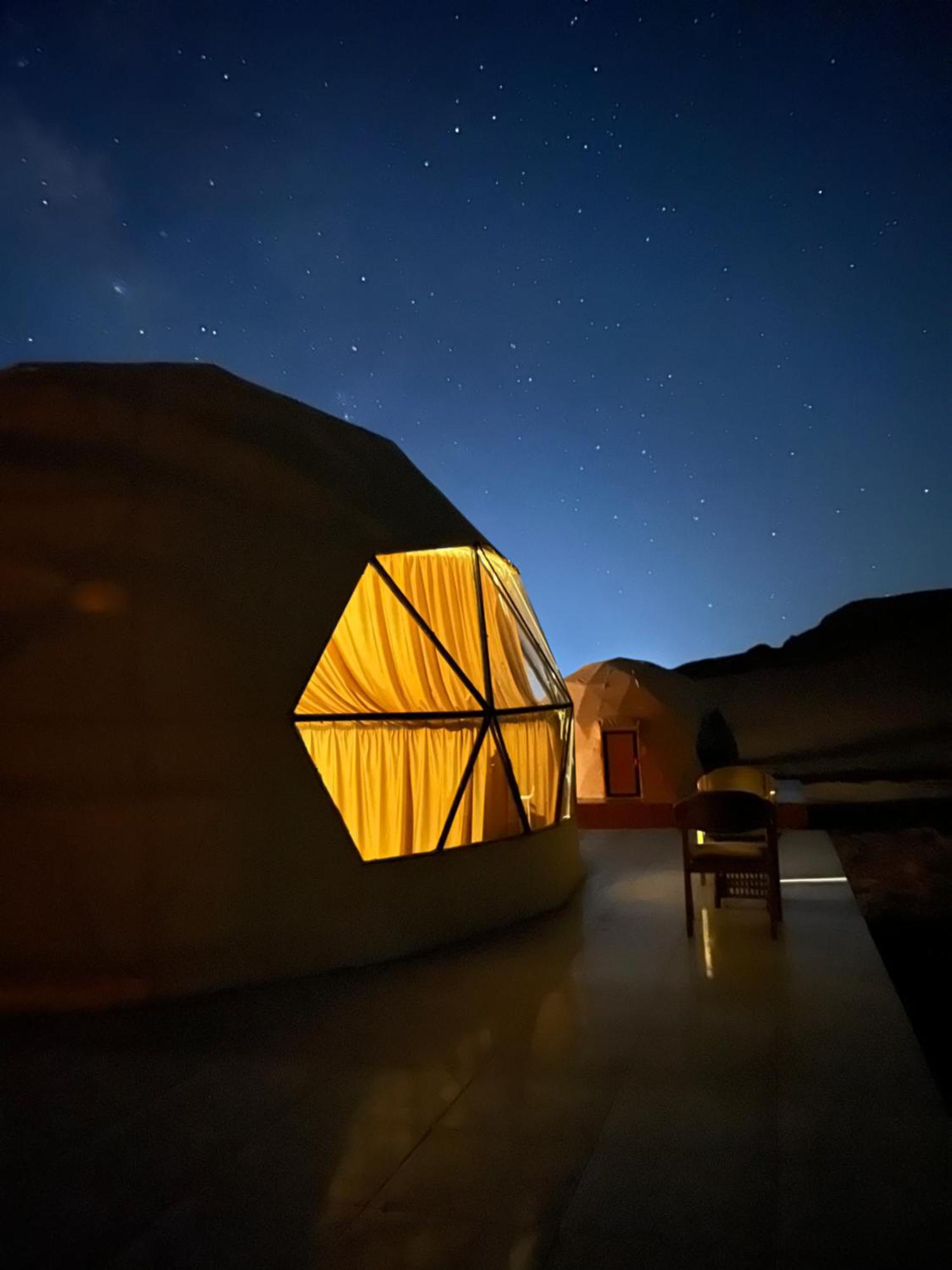 Moon Magic Valley Apartamento Wadi Rum Exterior foto